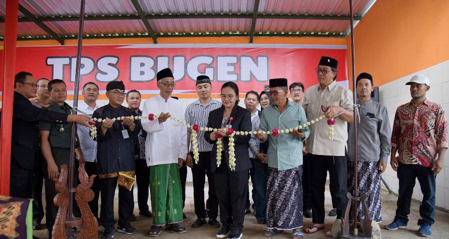 TPS Bugen Diresmikan Buka Peluang Ekonomi Pilah Sampah Warga Tlogosari Wetan