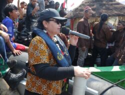 Hadiri Sedekah Laut Tambak Lorok, Wali kota Agustina: Laut dan Manusia Harus Saling Menjaga