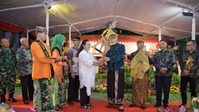 wayang suro